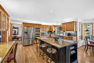 2832 NE Lorie Dr, Hillsboro, OR 97124 - Photo 5