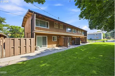 115 NE A St, Madras, OR 97741 - Photo 3