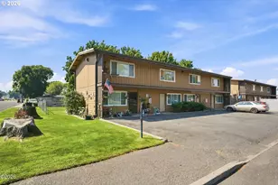 115 NE A St, Madras, OR 97741 - Photo 1