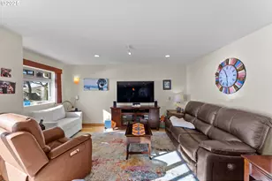 98686 Fox Dr, Brookings, OR 97415 - Photo 21