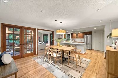 1324 SW Taylors Ferry Ct, Portland, OR 97219 - Photo 5
