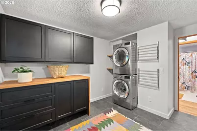 1324 SW Taylors Ferry Ct, Portland, OR 97219 - Photo 21