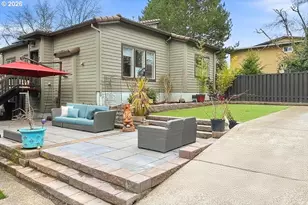 7704 SW Cresmoor Dr, Beaverton, OR 97008 - Photo 41