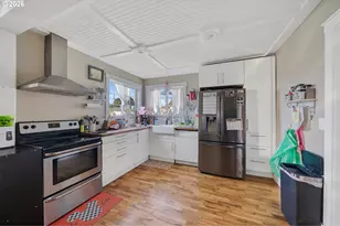 405 Evergreen Dr, Tillamook, OR 97141 - Photo 7