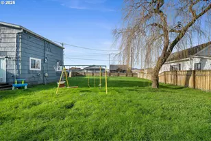 405 Evergreen Dr, Tillamook, OR 97141 - Photo 21