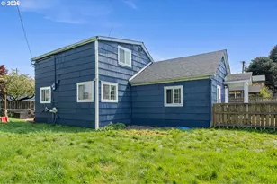 405 Evergreen Dr, Tillamook, OR 97141 - Photo 3