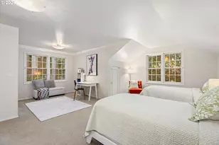 39 Hillshire Dr, Lake Oswego, OR 97034 - Photo 37