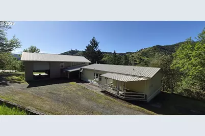 464 Homestead Dr, Myrtle Creek, OR 97457 - Photo 3