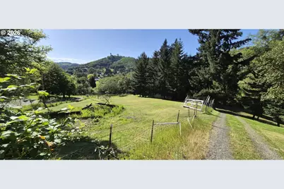 464 Homestead Dr, Myrtle Creek, OR 97457 - Photo 21