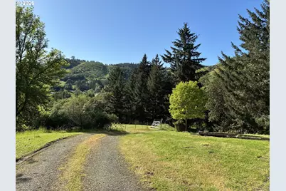 464 Homestead Dr, Myrtle Creek, OR 97457 - Photo 19