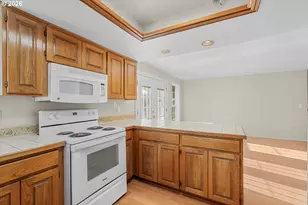 684 NE Terry Ct, Hillsboro, OR 97124 - Photo 17