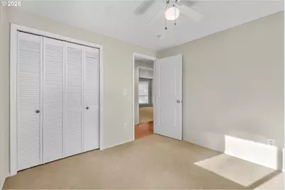 684 NE Terry Ct, Hillsboro, OR 97124 - Photo 35