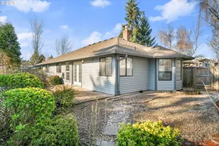 684 NE Terry Ct, Hillsboro, OR 97124 - Photo 41