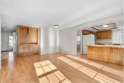 684 NE Terry Ct, Hillsboro, OR 97124 - Photo 11