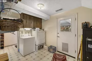 192 NW Canyon Dr, Dundee, OR 97115 - Photo 31