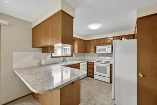 1860 Carmel Ave, Eugene, OR 97401 - Photo 7