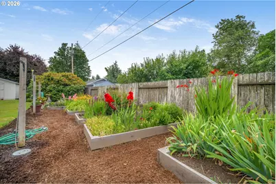 1860 Carmel Ave, Eugene, OR 97401 - Photo 35