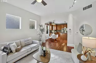 4473 NW Oxbridge Dr, Portland, OR 97229 - Photo 17