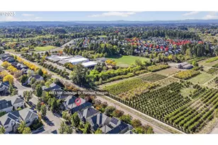 4473 NW Oxbridge Dr, Portland, OR 97229 - Photo 43