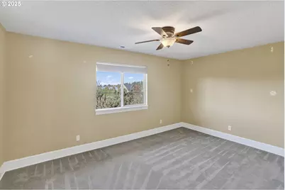 4473 NW Oxbridge Dr, Portland, OR 97229 - Photo 31