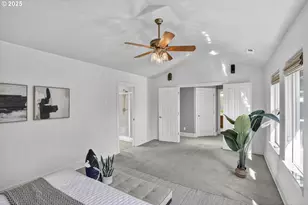 4473 NW Oxbridge Dr, Portland, OR 97229 - Photo 21