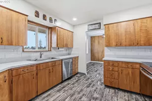 400 NW 99th St, Vancouver, WA 98665 - Photo 13