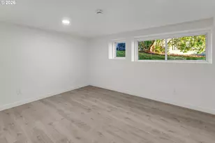682 39th St, Astoria, OR 97103 - Photo 25
