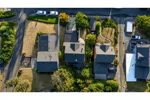 682 39th St, Astoria, OR 97103 - Photo 33