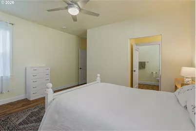 1101 Madison St, Silverton, OR 97381 - Photo 27