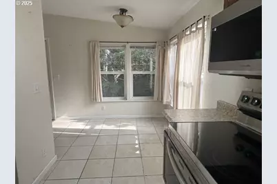 1209 NW Bayshore Dr, Waldport, OR 97394 - Photo 11