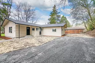 515 E Pine St, Centralia, WA 98531 - Photo 1