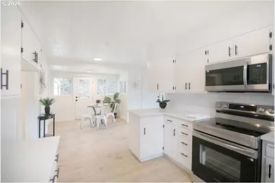 515 E Pine St, Centralia, WA 98531 - Photo 13