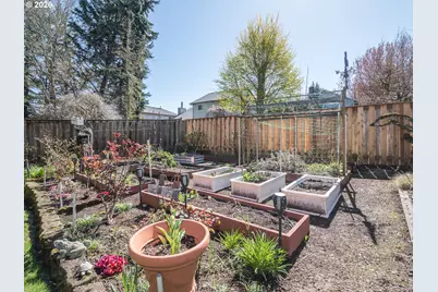 4031 SE Knarr Cir, Troutdale, OR 97060 - Photo 33