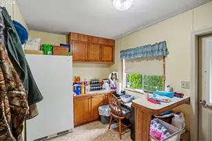 1307 S Water St, Silverton, OR 97381 - Photo 19