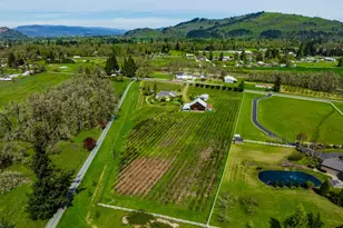 34386 Matthews Rd, Eugene, OR 97405 - Photo 3