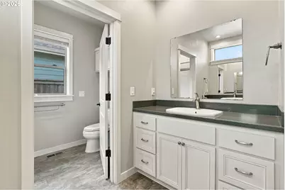 988 Hamilton St, Springfield, OR 97477 - Photo 27