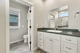 988 Hamilton St, Springfield, OR 97477 - Photo 27
