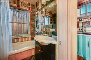 446 NE Ivy St, Portland, OR 97212 - Photo 33