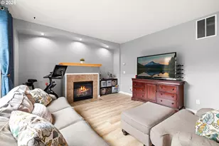 1079 SE Portlandia Ave, Hillsboro, OR 97123 - Photo 9