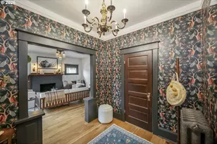 7027 N Moore Ave, Portland, OR 97217 - Photo 3
