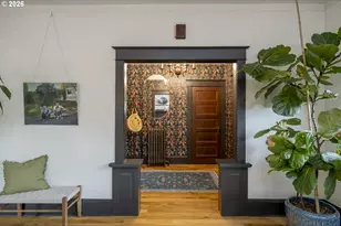 7027 N Moore Ave, Portland, OR 97217 - Photo 9