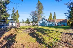28780 Santiam Hwy, Sweet Home, OR 97386 - Photo 29