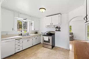 28780 Santiam Hwy, Sweet Home, OR 97386 - Photo 15