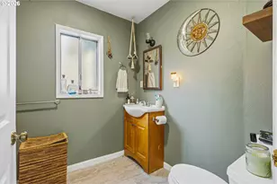 28780 Santiam Hwy, Sweet Home, OR 97386 - Photo 17