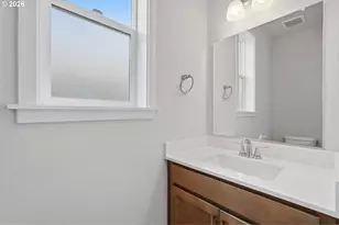 521 E Cleveland St, Carlton, OR 97111 - Photo 5
