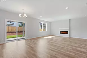 521 E Cleveland St, Carlton, OR 97111 - Photo 9