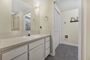 3160 Whitten Dr, Eugene, OR 97405 - Photo 39