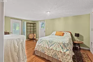 3160 Whitten Dr, Eugene, OR 97405 - Photo 33