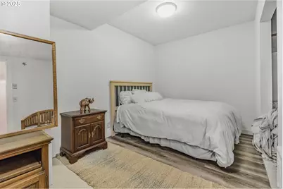 3160 Whitten Dr, Eugene, OR 97405 - Photo 41