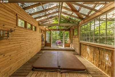 3160 Whitten Dr, Eugene, OR 97405 - Photo 3